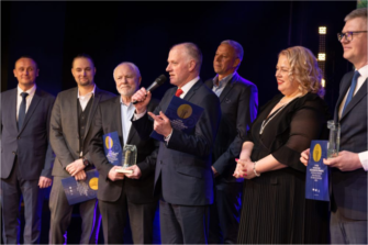 Image (Locked Aspect Ratio)